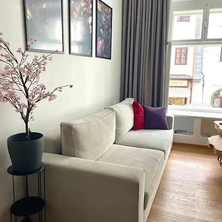 Khan 2 Apartment *